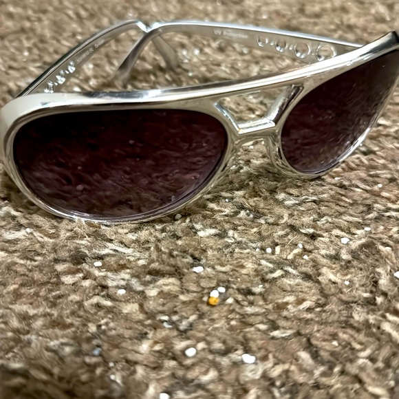 Authentic Elvis Replica Sunglasses - Picture 1 of 3